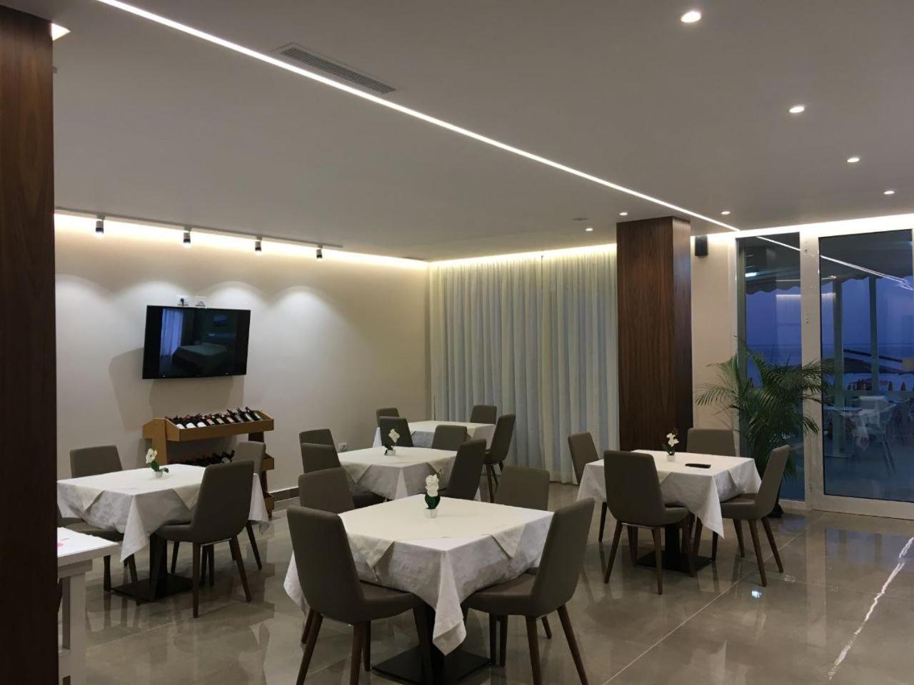 Hotel Maren Durrës 외부 사진