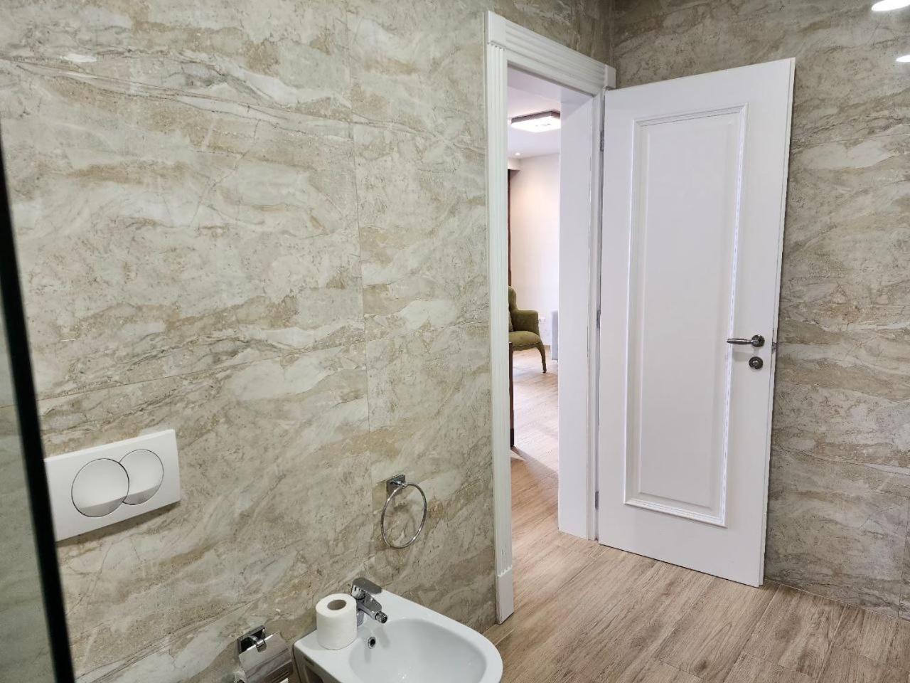 Hotel Maren Durrës 외부 사진