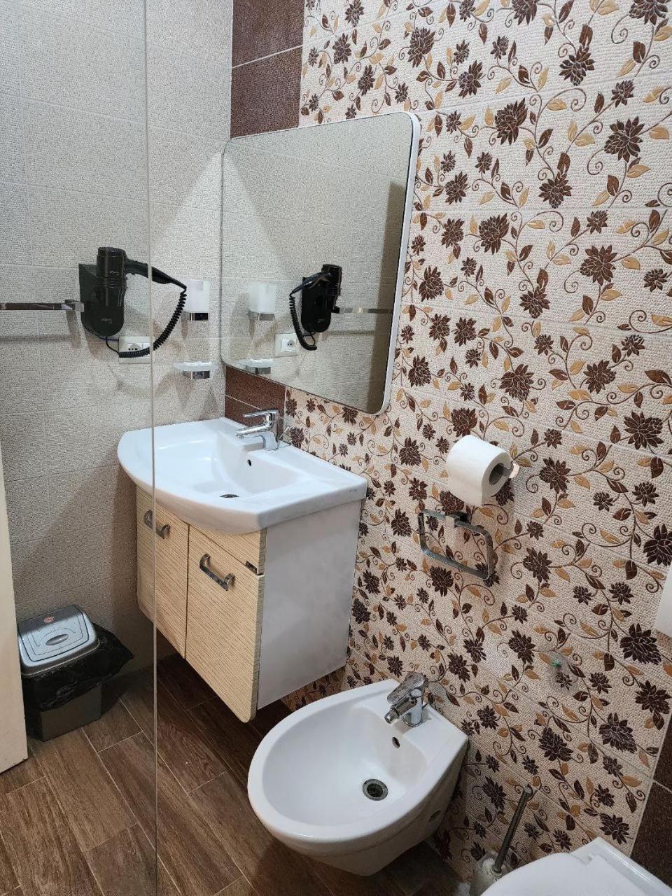 Hotel Maren Durrës 객실 사진