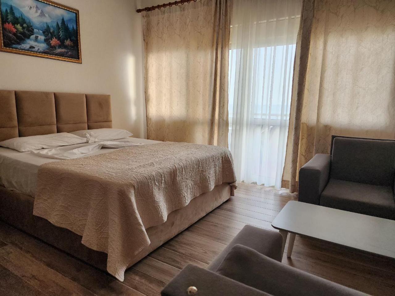 Hotel Maren Durrës 외부 사진